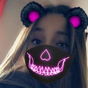 Meet your Posher, Mackenzie